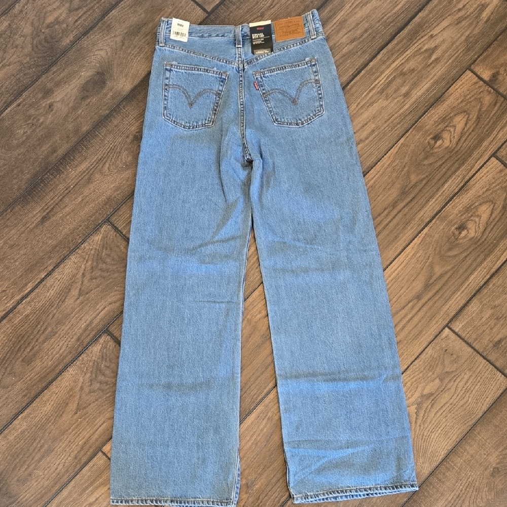Levi's Women's Straight Leg Jeans in Light Blue - Picture 3 of 5